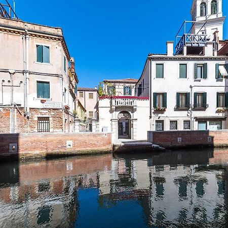 Ln Luxe Apartment Venice Canal View Zewnętrze zdjęcie