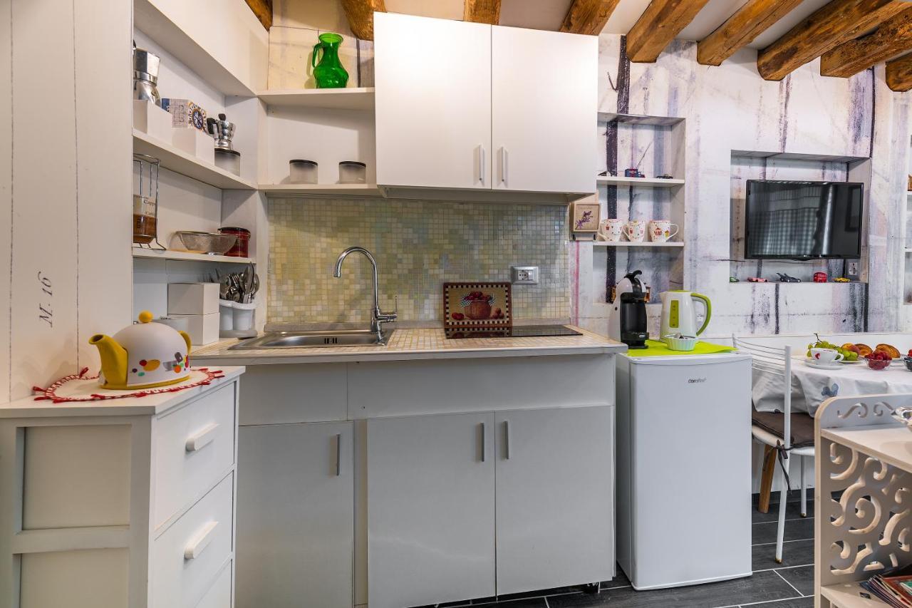 Ln Luxe Apartment Venice Canal View Zewnętrze zdjęcie